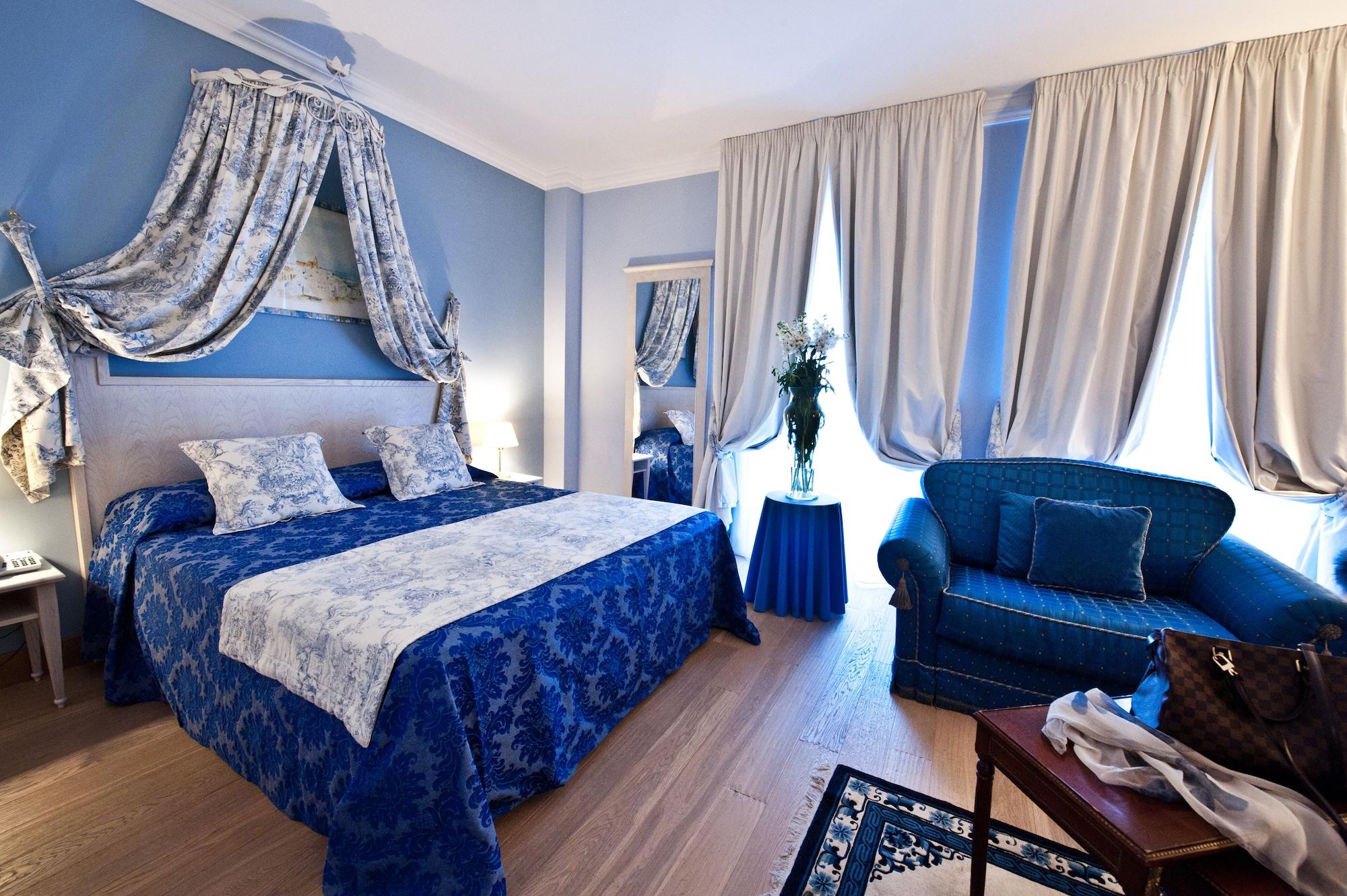 Ostuni Palace - Hotel Bistrot & Spa Экстерьер фото