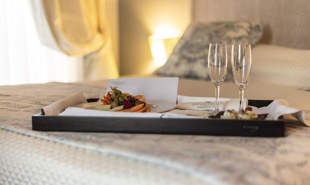 Ostuni Palace - Hotel Bistrot & Spa Экстерьер фото