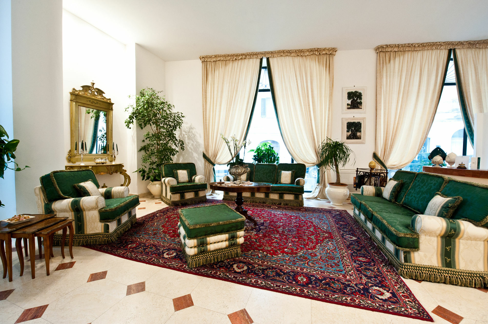 Ostuni Palace - Hotel Bistrot & Spa Экстерьер фото